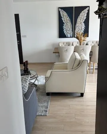 Apartment Elegant Escape In Nikosia