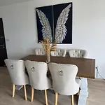 Appartement Elegant Escape In *