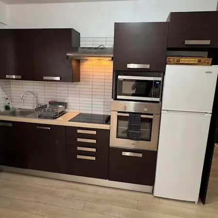 Elegant Escape In Appartement